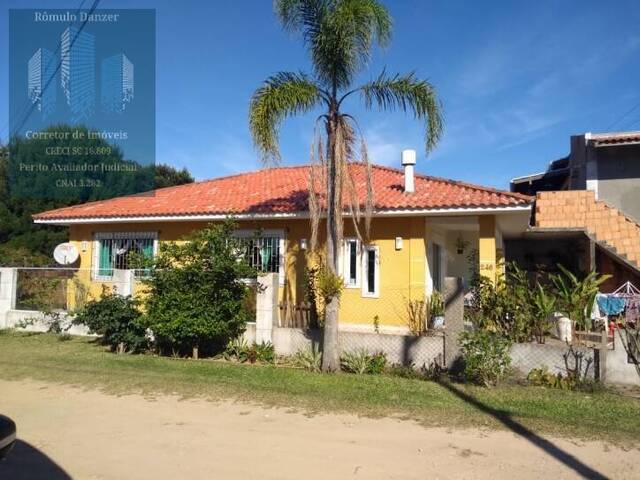 Casa para Venda em Florianópolis - 1