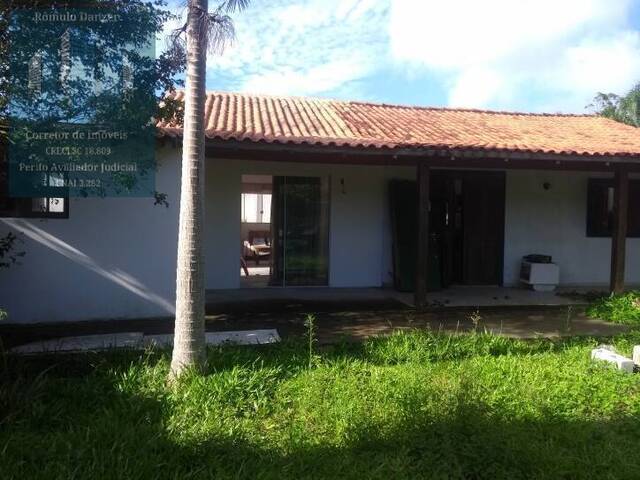 Casa para Venda em Florianópolis - 3