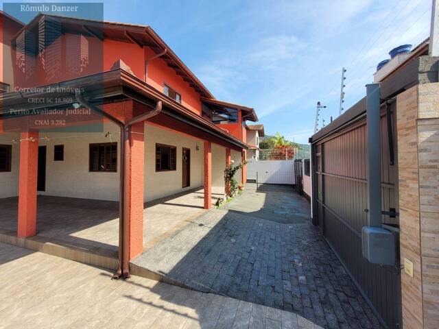 Casa para Venda em Florianópolis - 2