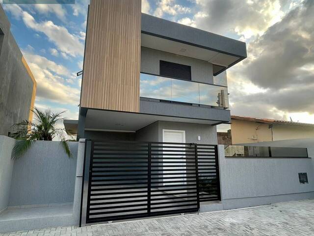 Casa para Venda em Florianópolis - 1