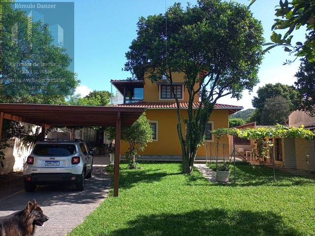 Casa para Venda em Florianópolis - 3