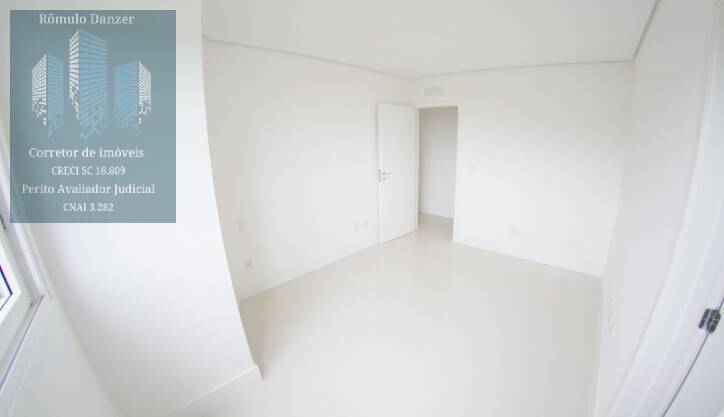 Apartamento à venda com 4 quartos, 146m² - Foto 18