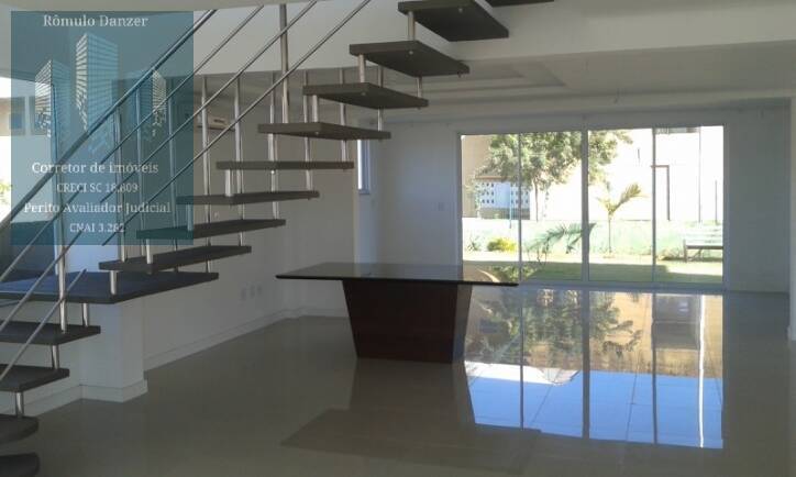 Casa à venda com 3 quartos, 375m² - Foto 7