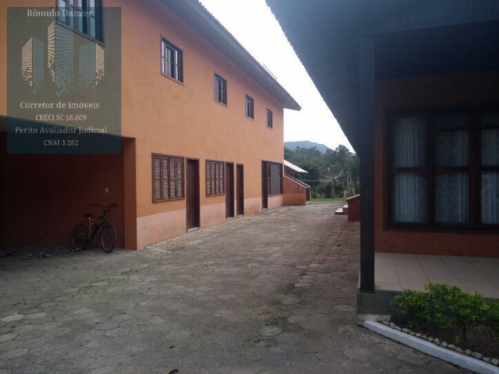 Casa à venda com 8 quartos, 18000m² - Foto 39