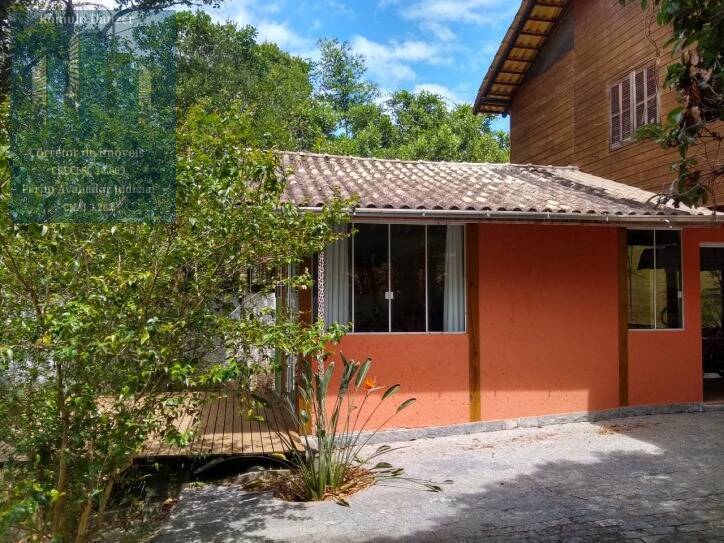 Casa à venda com 7 quartos, 300m² - Foto 25