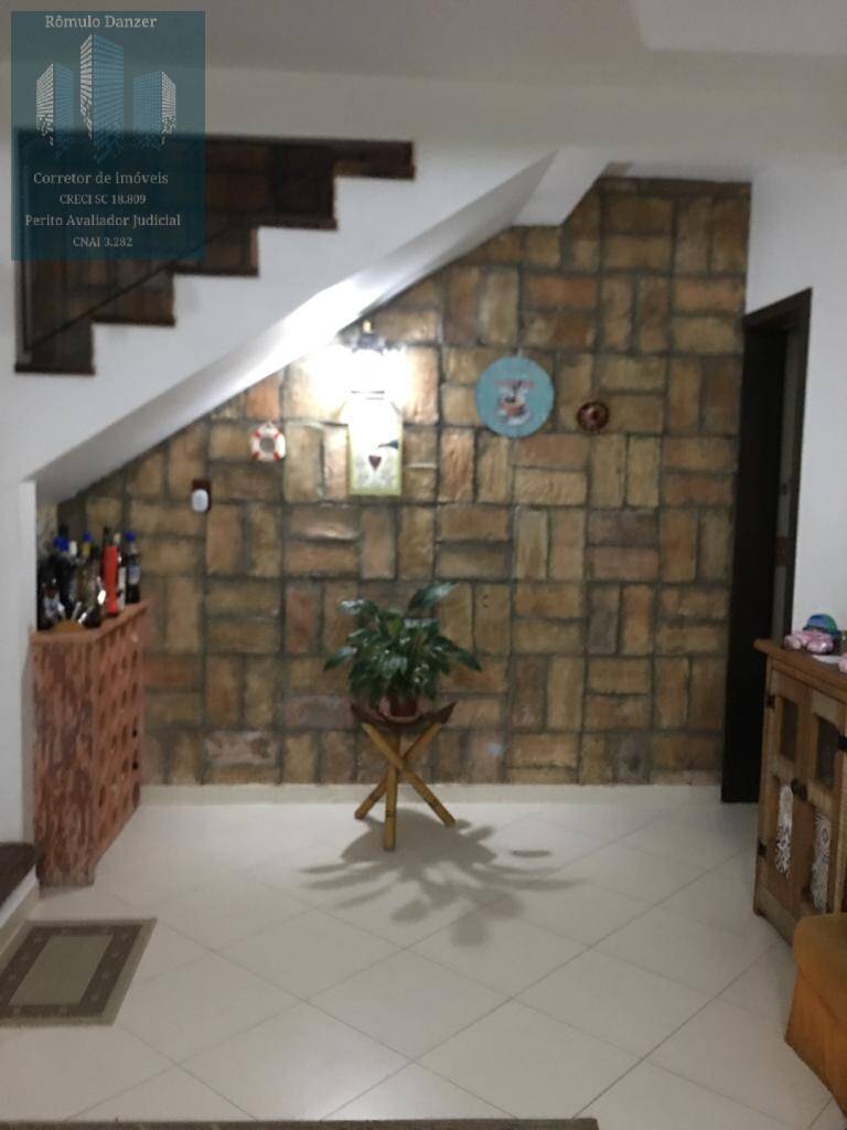 Casa à venda com 3 quartos, 367m² - Foto 21