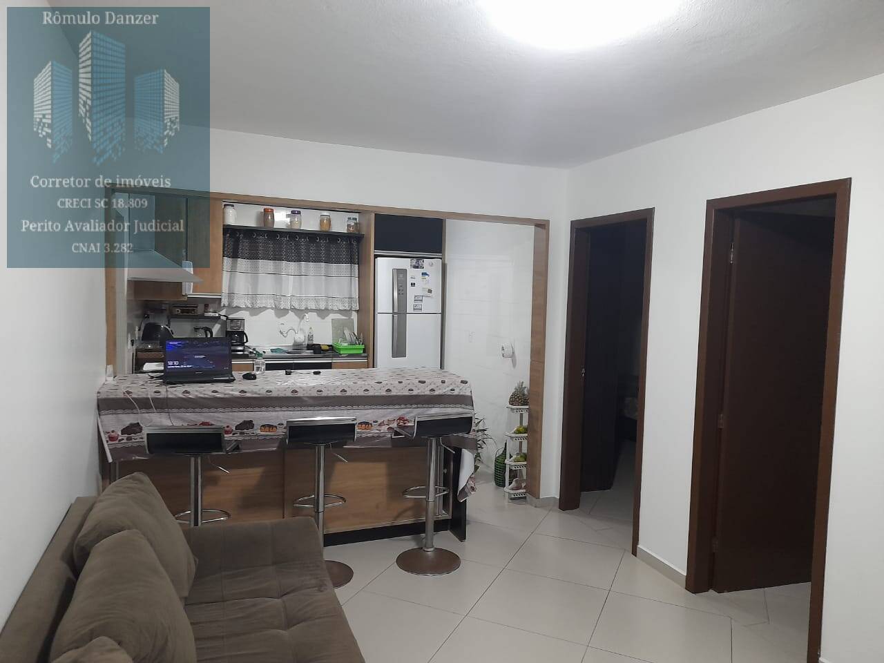 Apartamento à venda com 2 quartos, 75m² - Foto 9