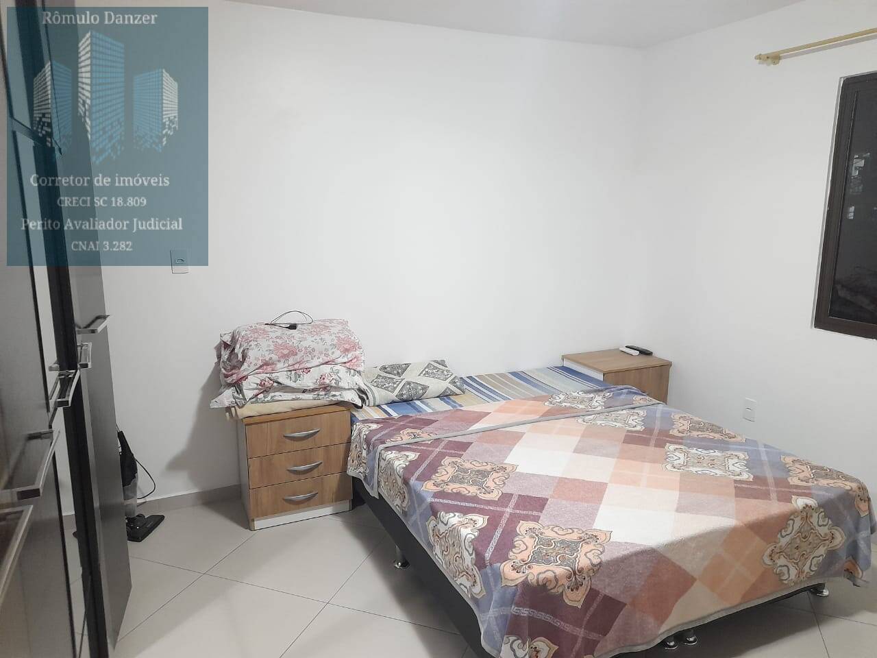 Apartamento à venda com 2 quartos, 75m² - Foto 24