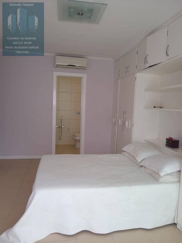 Casa à venda com 3 quartos, 250m² - Foto 19