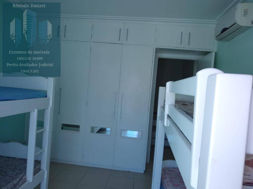 Casa à venda com 3 quartos, 250m² - Foto 26