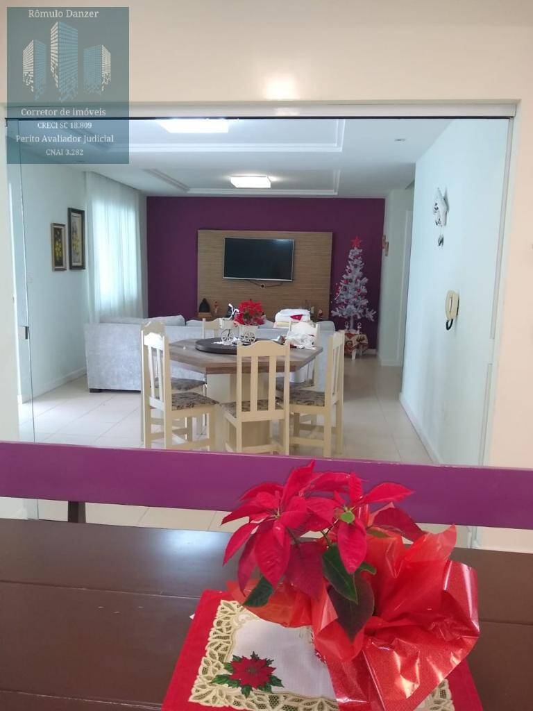 Casa à venda com 3 quartos, 250m² - Foto 32