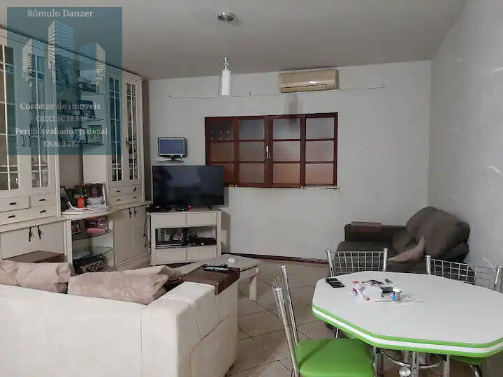 Casa à venda com 3 quartos, 164m² - Foto 7