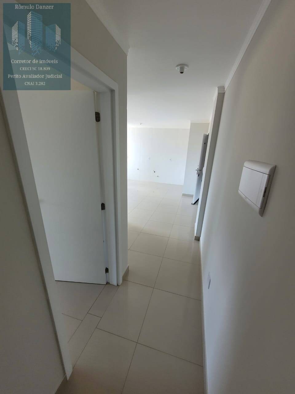 Apartamento à venda com 2 quartos, 75m² - Foto 6