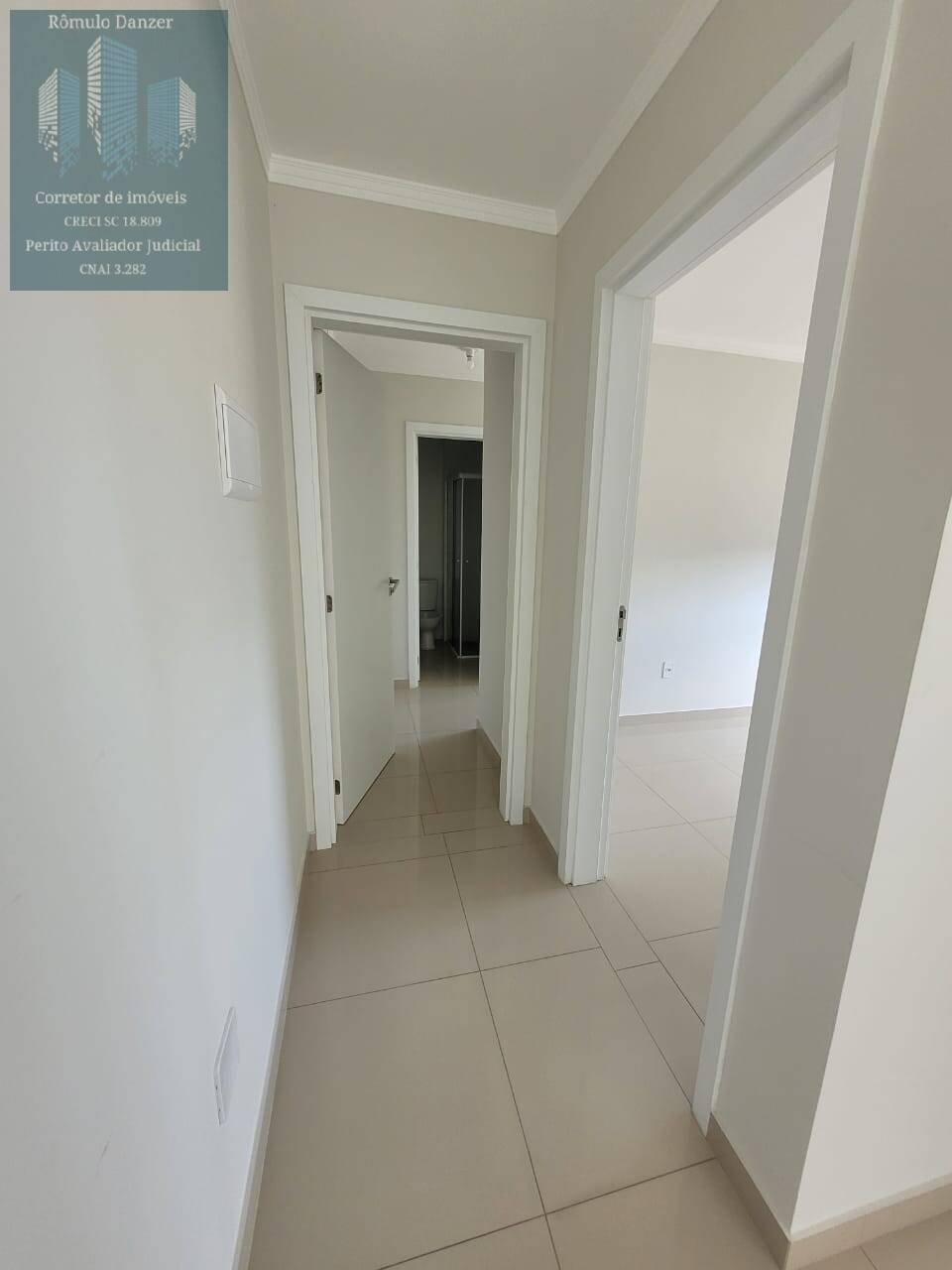 Apartamento à venda com 2 quartos, 75m² - Foto 10