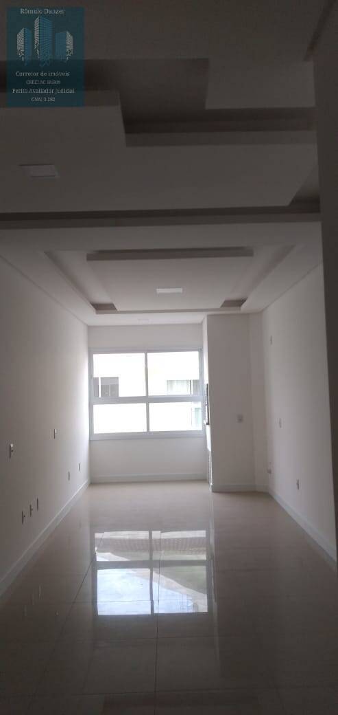 Apartamento à venda com 3 quartos, 83m² - Foto 11