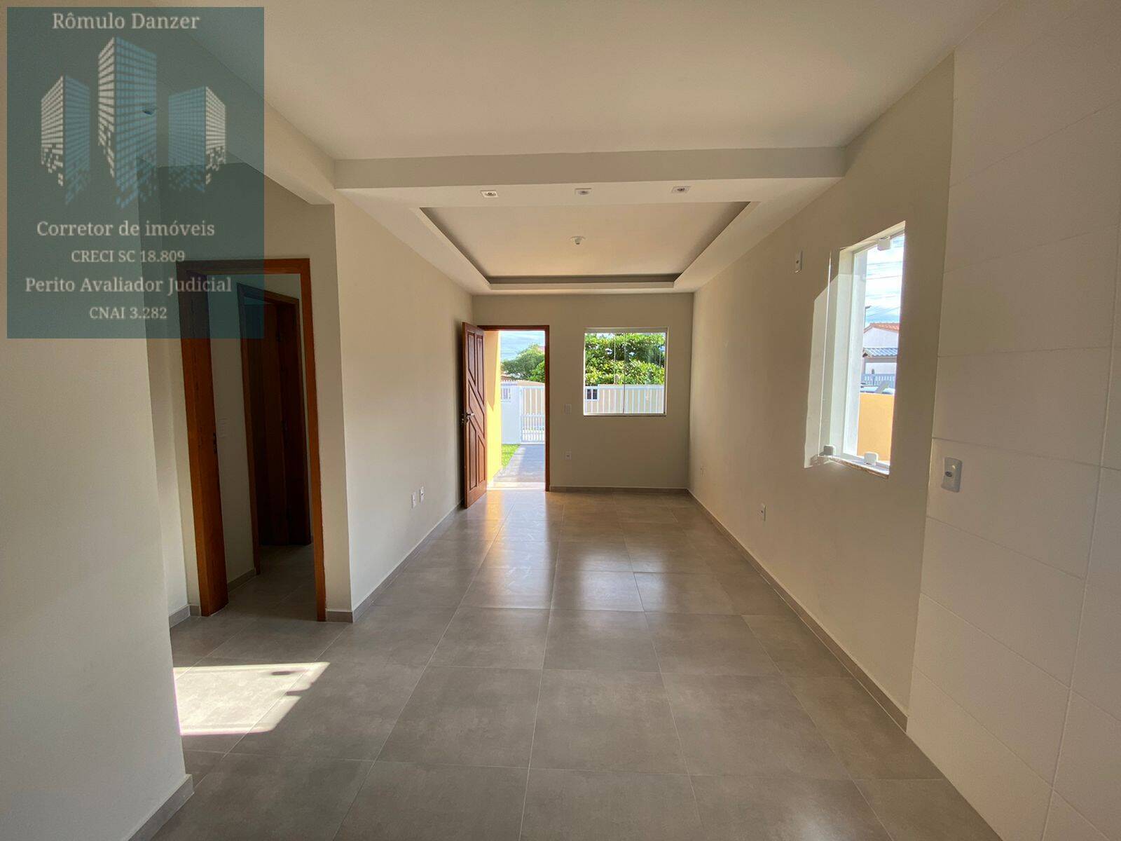 Casa à venda com 2 quartos, 57m² - Foto 8