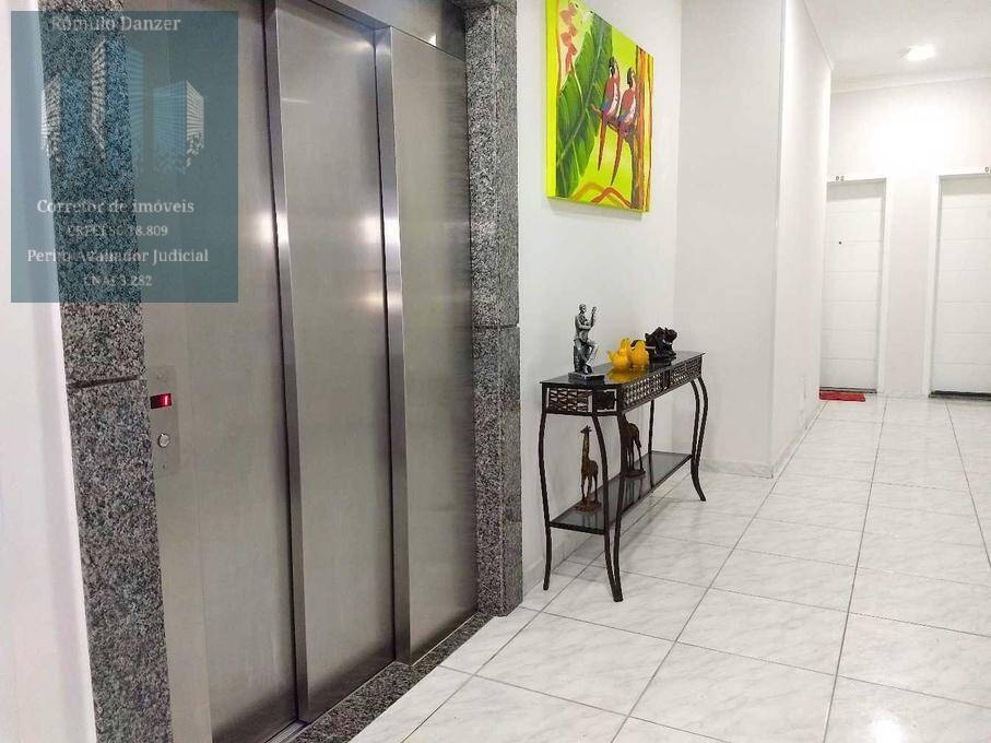 Apartamento à venda com 3 quartos, 117m² - Foto 11