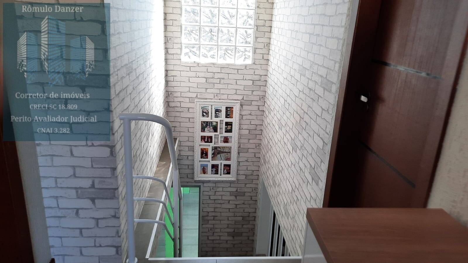 Casa à venda com 5 quartos, 150m² - Foto 16