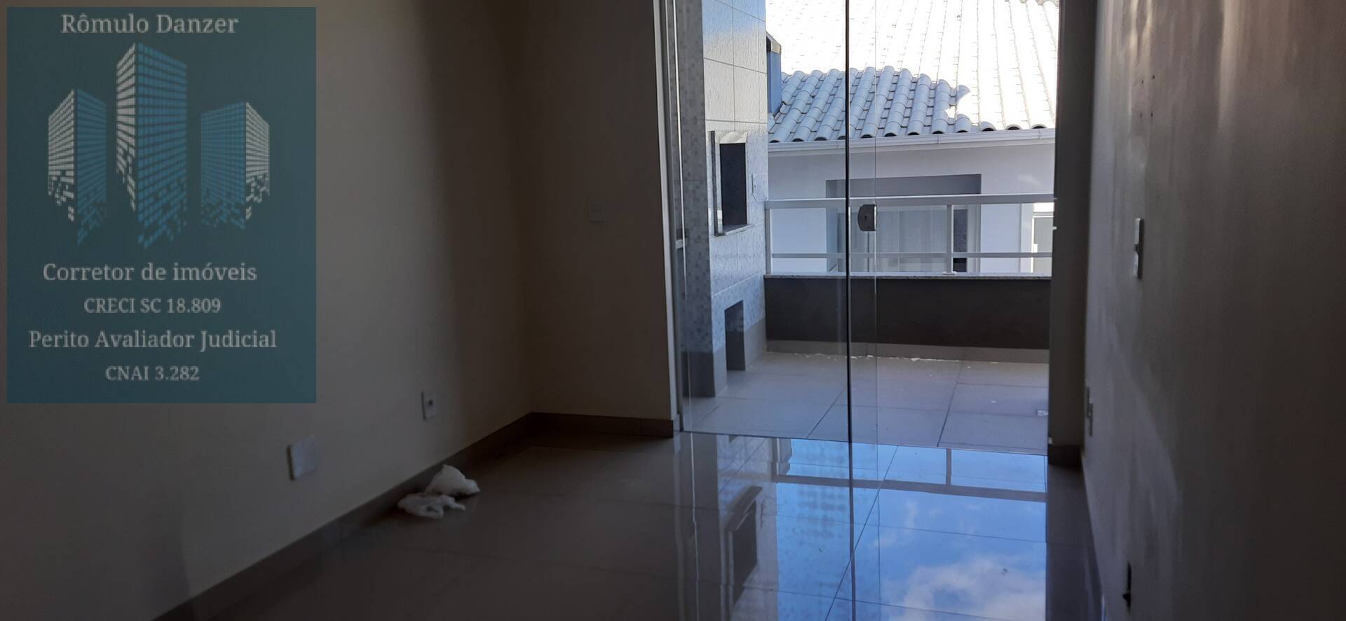 Apartamento à venda com 2 quartos, 74m² - Foto 1