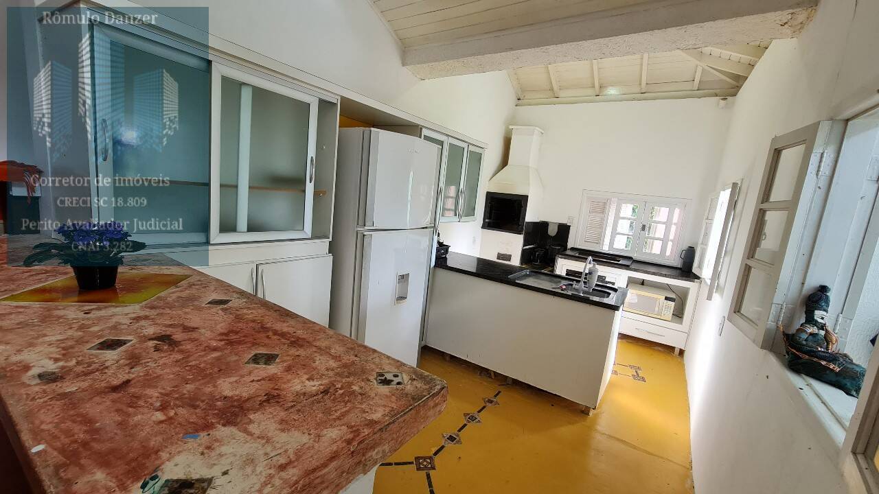 Casa à venda com 10 quartos, 700m² - Foto 12