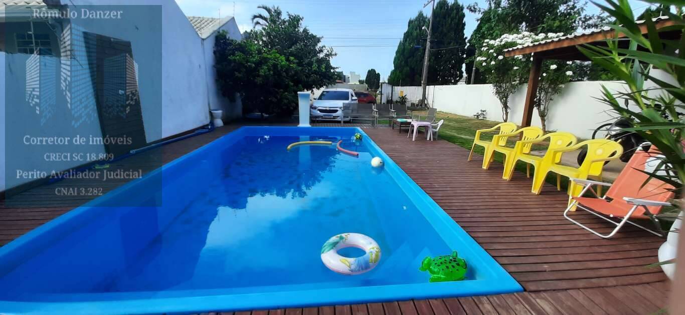 Casa à venda com 2 quartos, 90m² - Foto 4