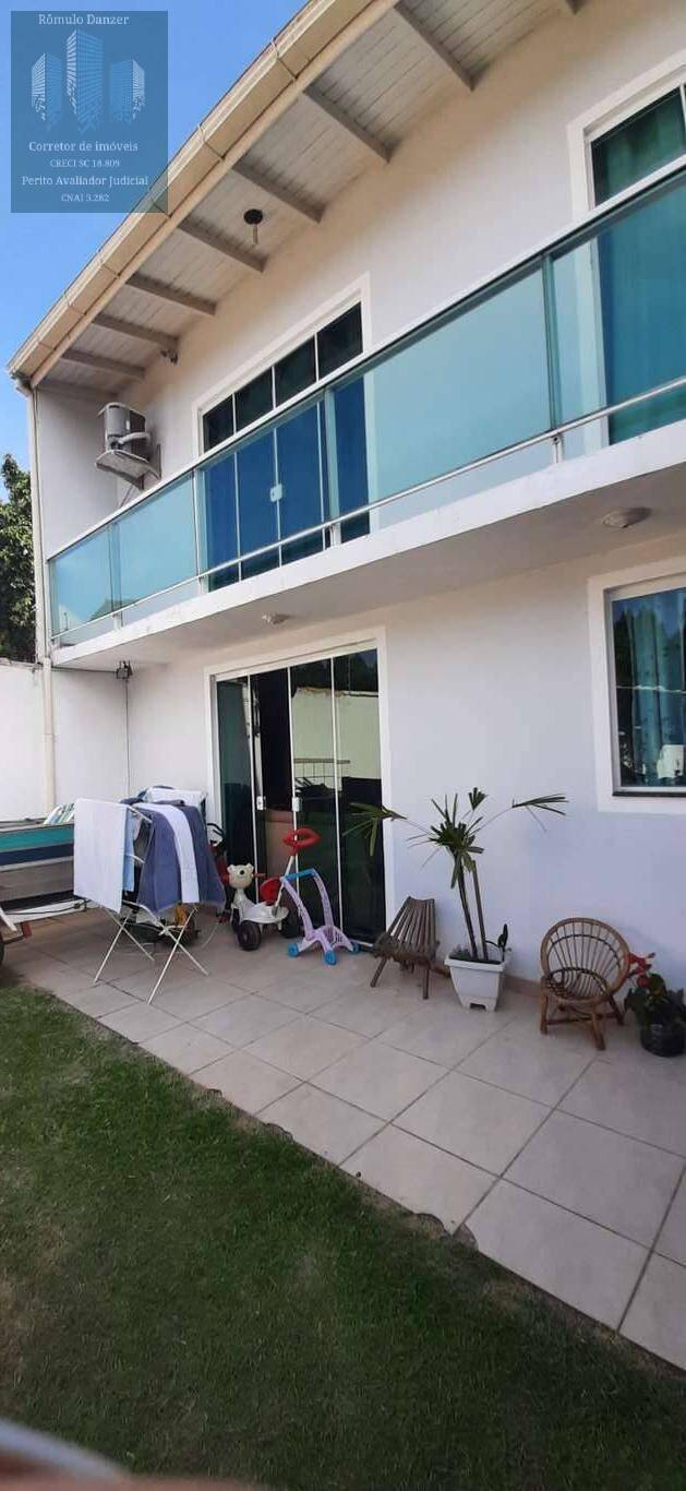 Casa à venda com 2 quartos, 90m² - Foto 10