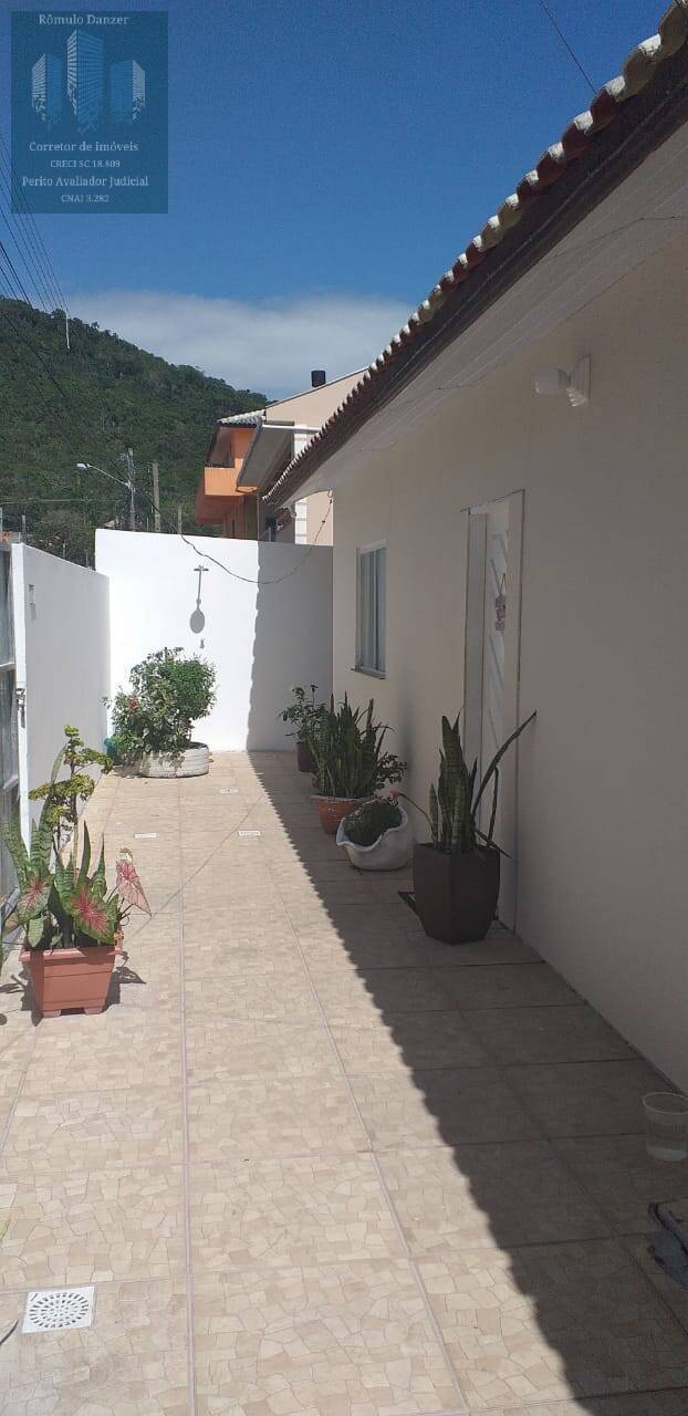 Casa à venda com 3 quartos, 150m² - Foto 9