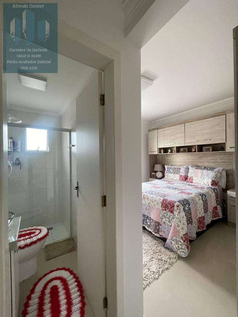 Apartamento à venda com 2 quartos, 62m² - Foto 3