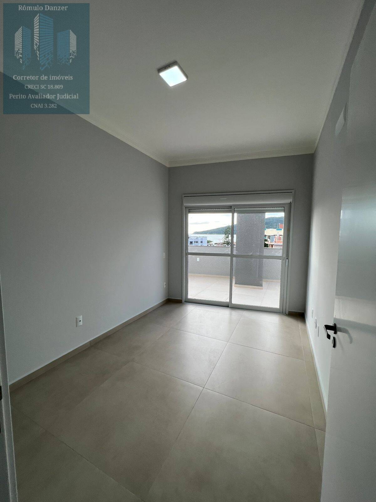 Apartamento à venda com 3 quartos, 92m² - Foto 17