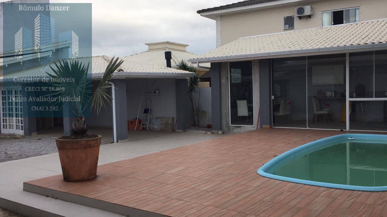 Casa à venda com 3 quartos, 300m² - Foto 5