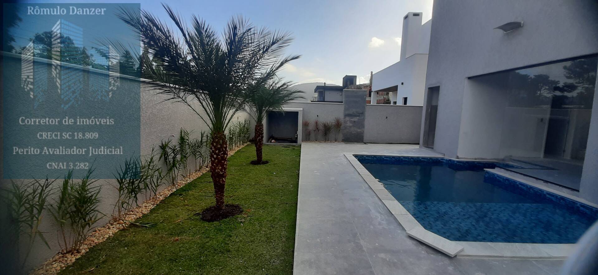 Casa à venda com 4 quartos, 255m² - Foto 14