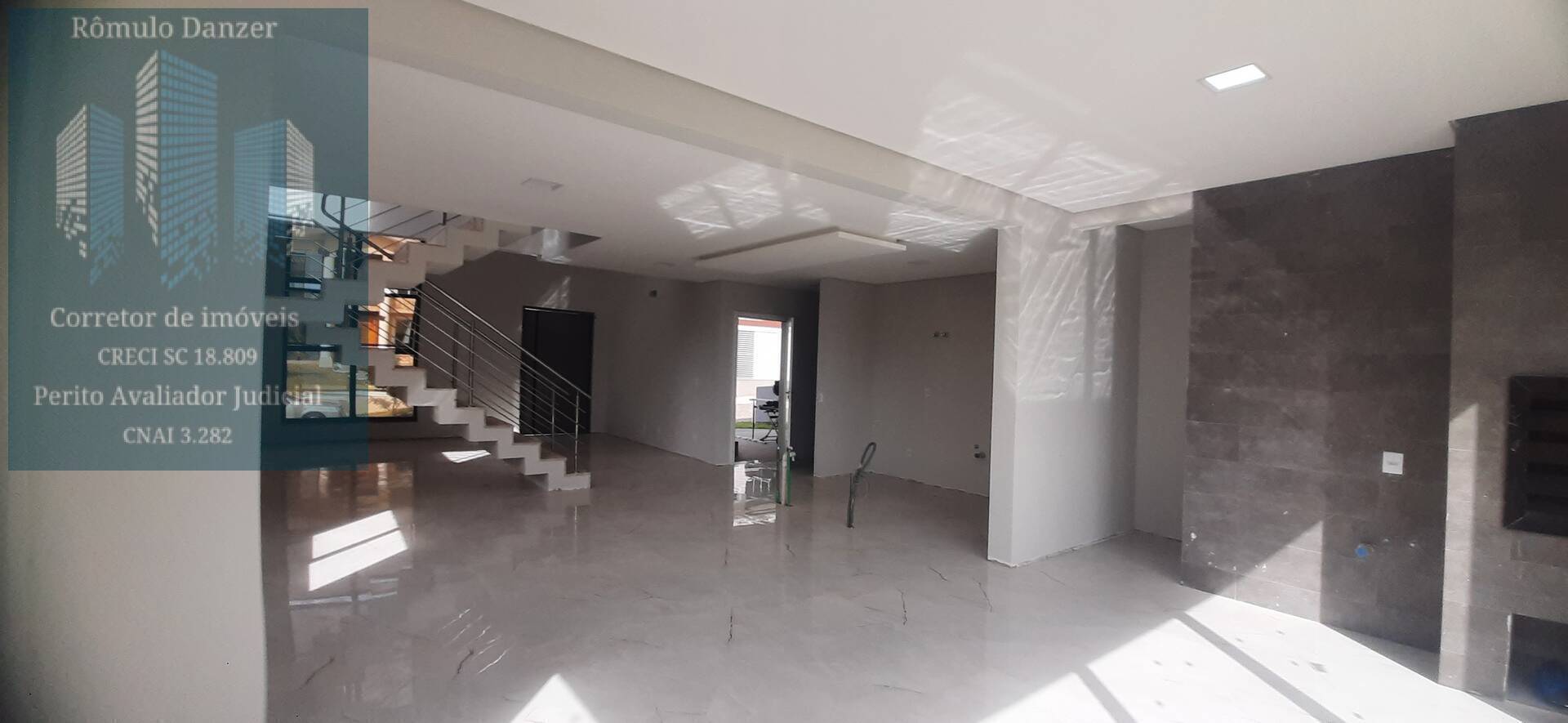 Casa à venda com 4 quartos, 257m² - Foto 5