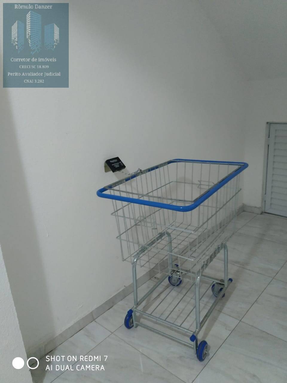 Apartamento à venda com 2 quartos, 65m² - Foto 17