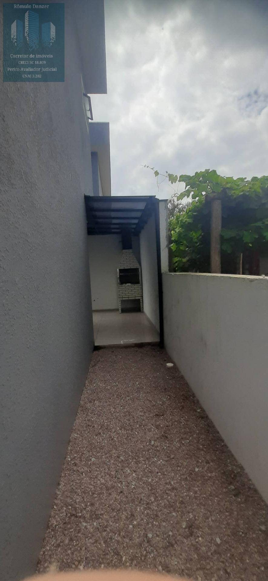 Casa à venda com 3 quartos, 90m² - Foto 3