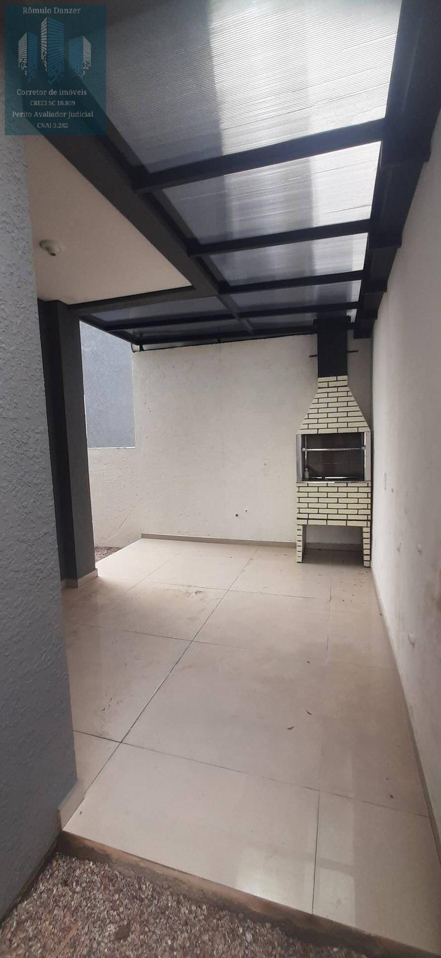 Casa à venda com 3 quartos, 90m² - Foto 4