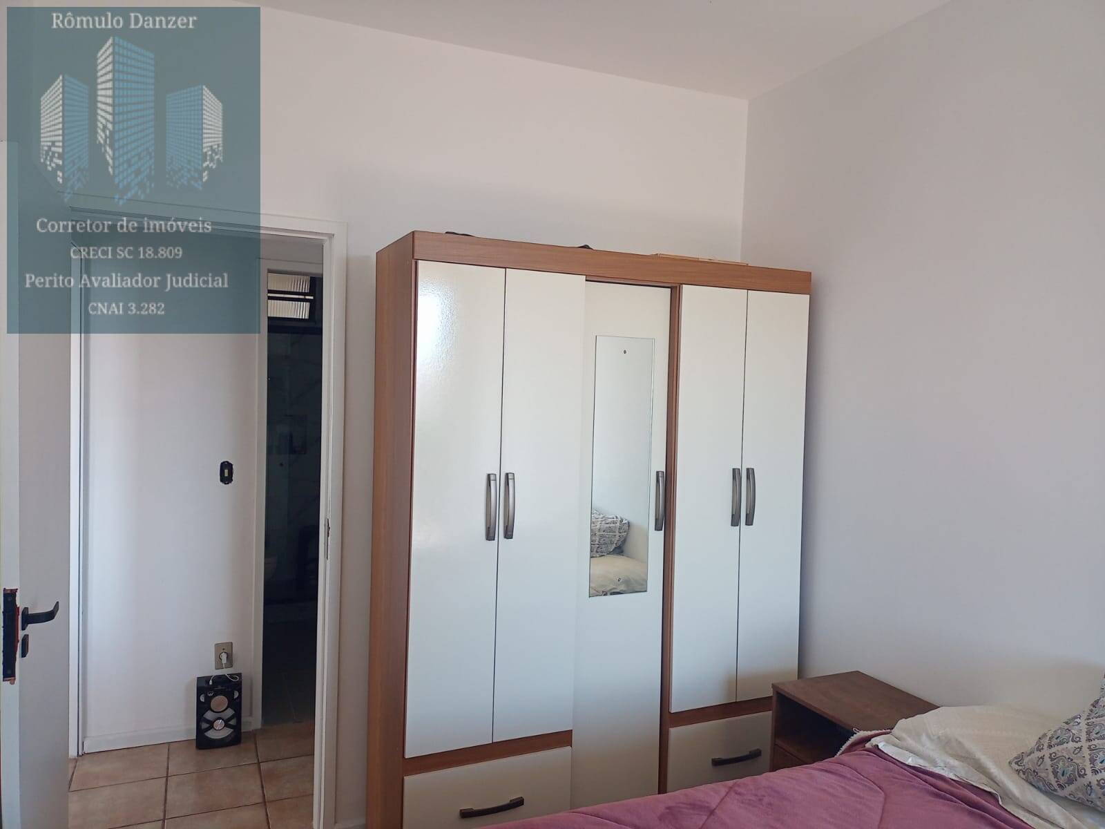 Casa à venda com 4 quartos, 96m² - Foto 5