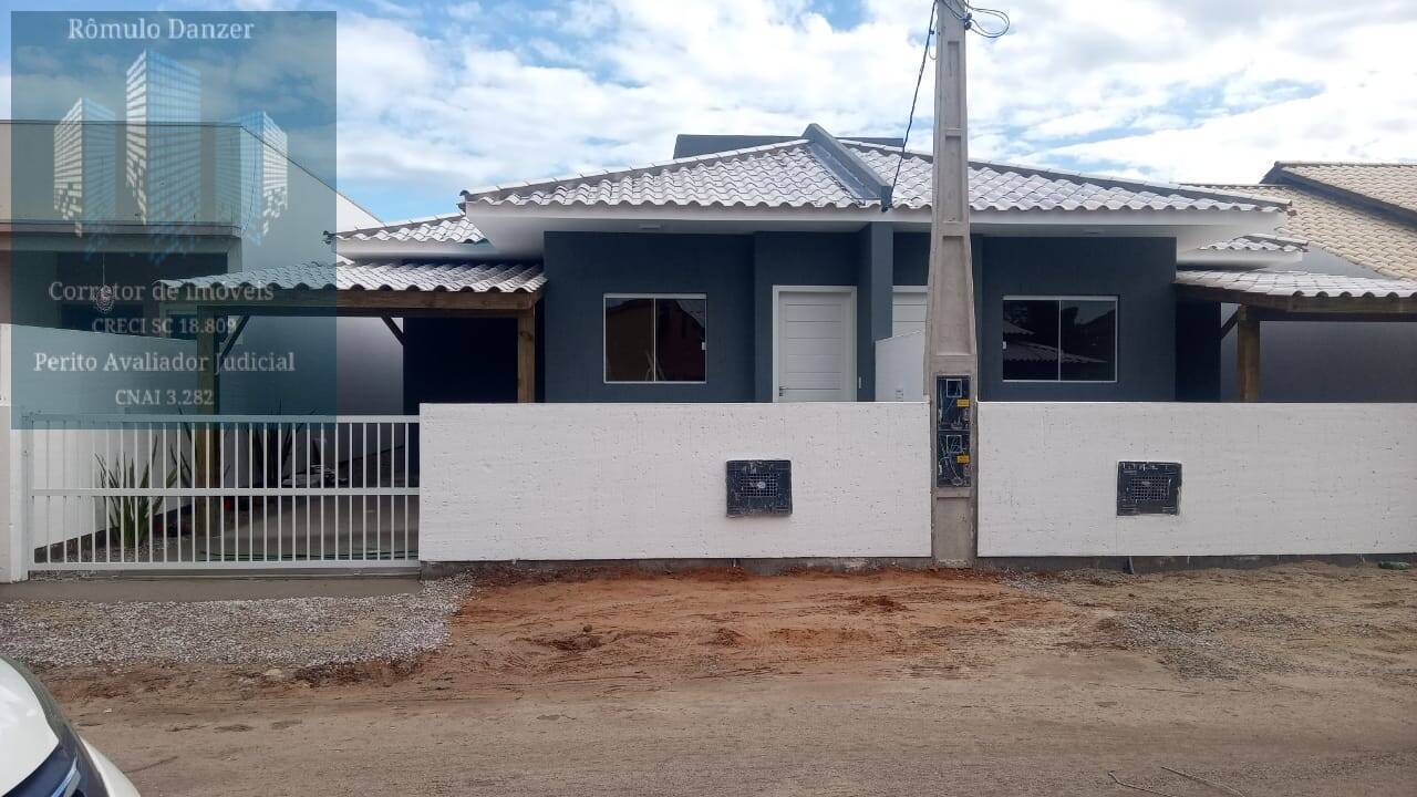 Casa à venda com 3 quartos, 100m² - Foto 1