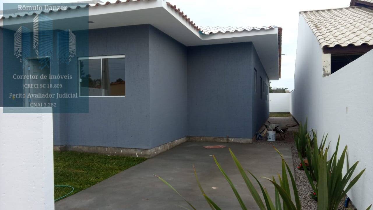 Casa à venda com 3 quartos, 100m² - Foto 4