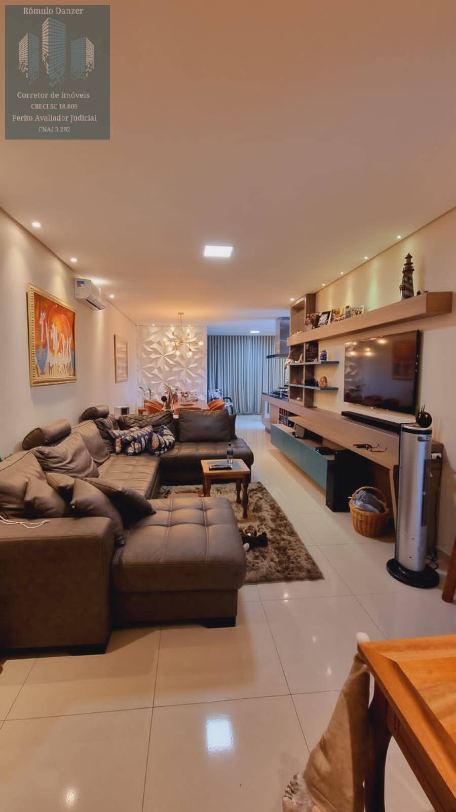 Apartamento à venda com 3 quartos, 145m² - Foto 1