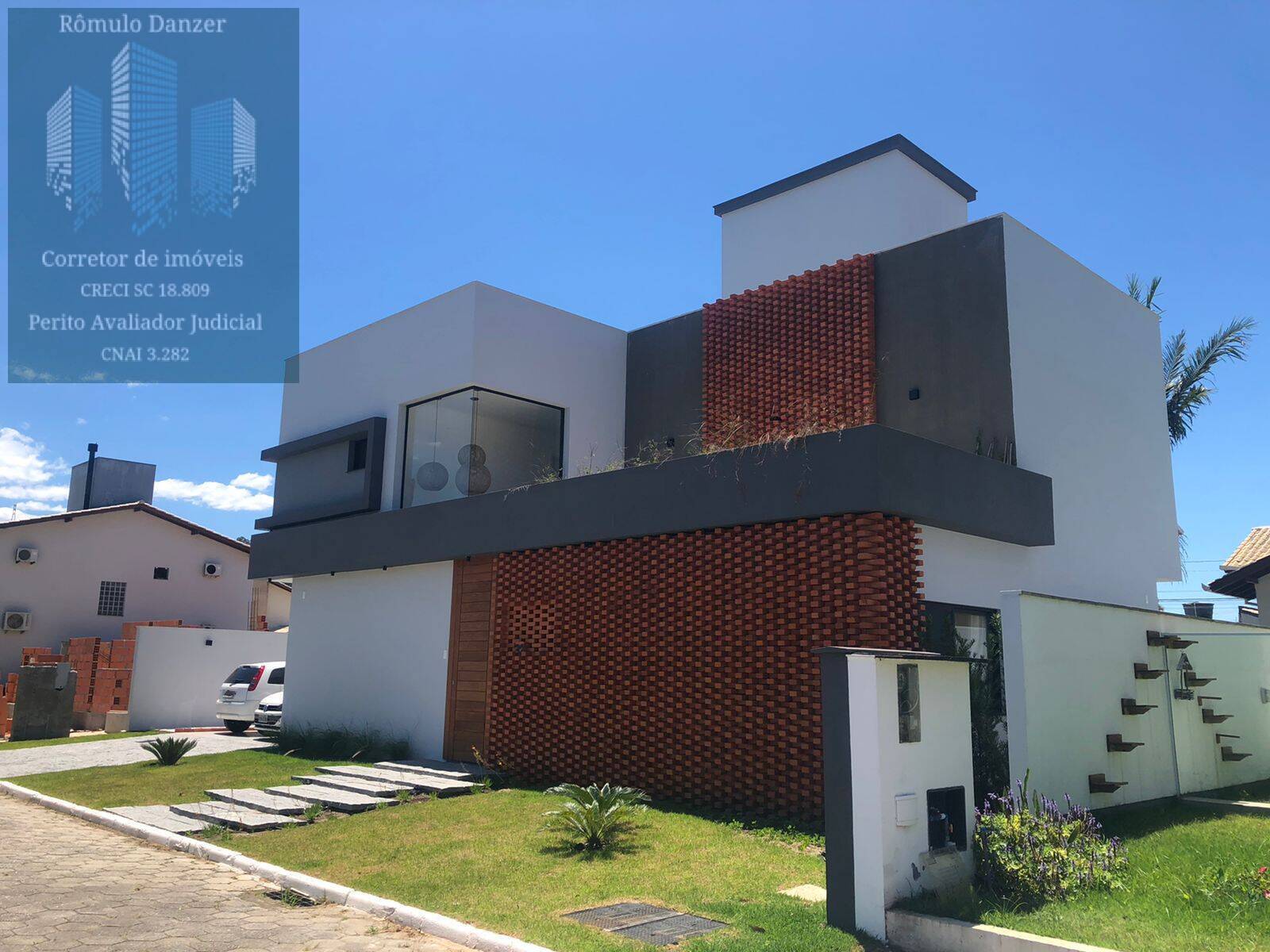 Casa à venda com 4 quartos, 230m² - Foto 8