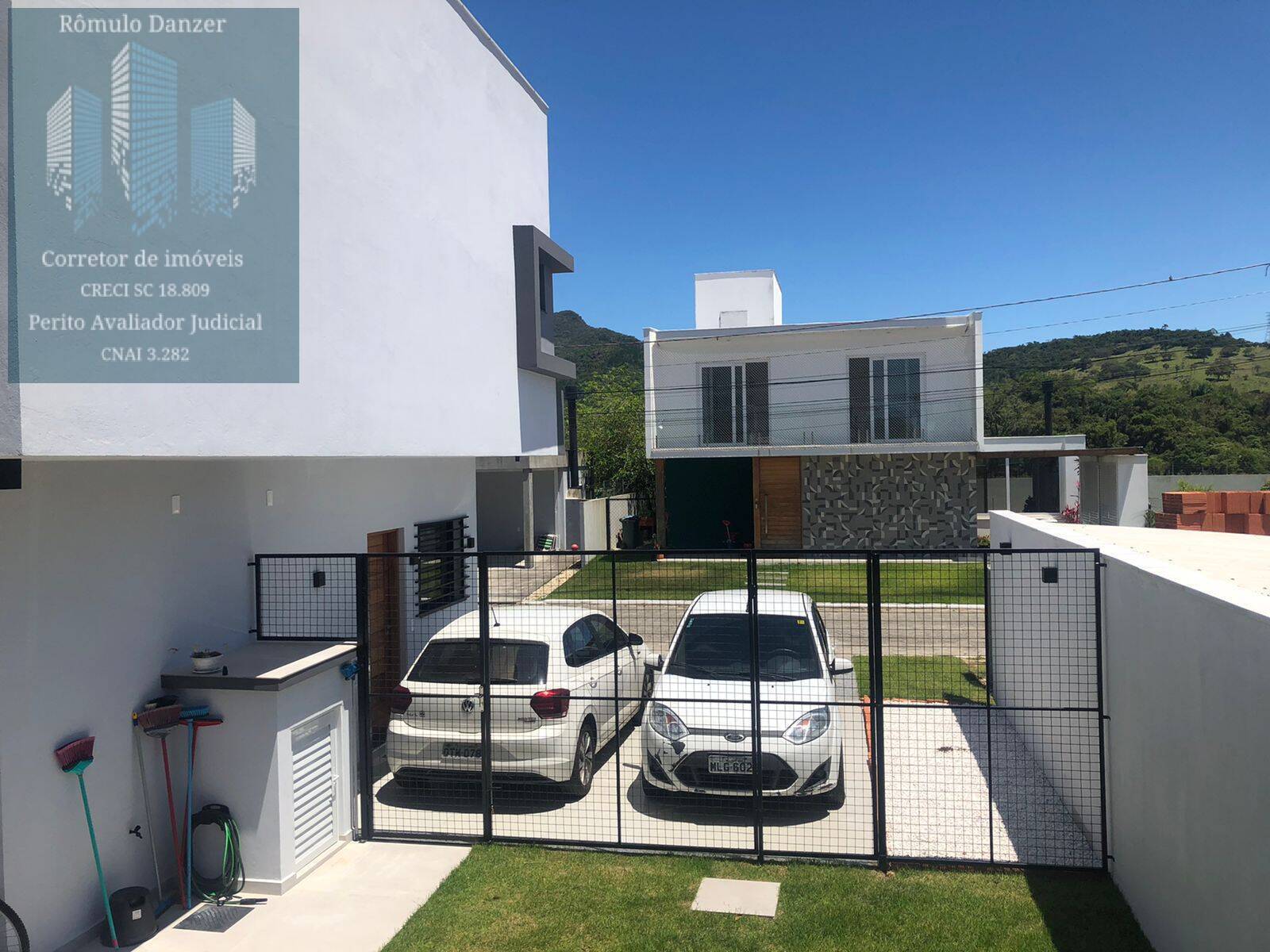 Casa à venda com 4 quartos, 230m² - Foto 11