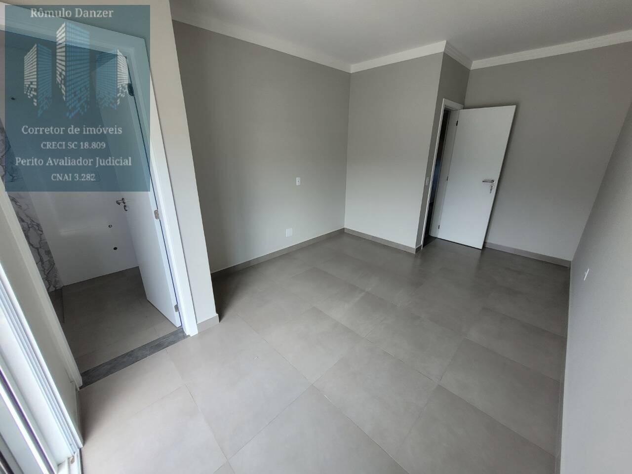 Casa à venda com 2 quartos, 80m² - Foto 18