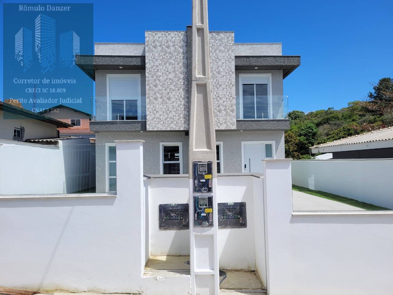 Casa à venda com 2 quartos, 80m² - Foto 2