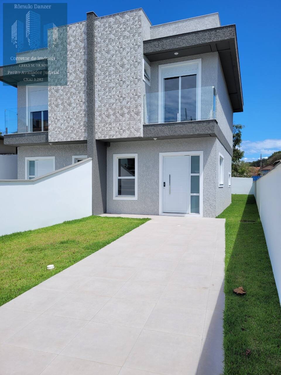 Casa à venda com 2 quartos, 80m² - Foto 1