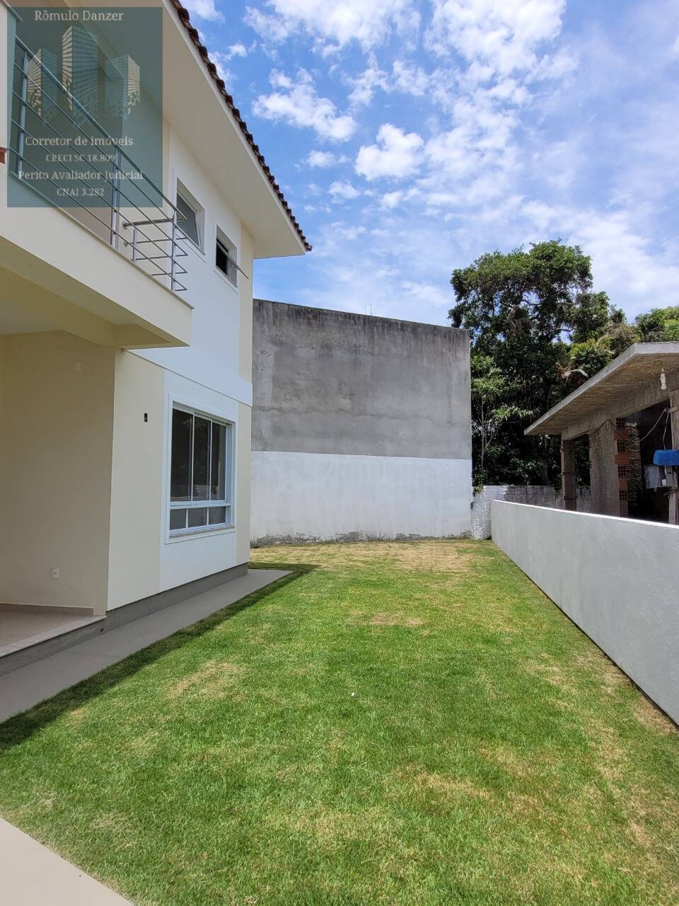 Casa à venda com 3 quartos, 166m² - Foto 8