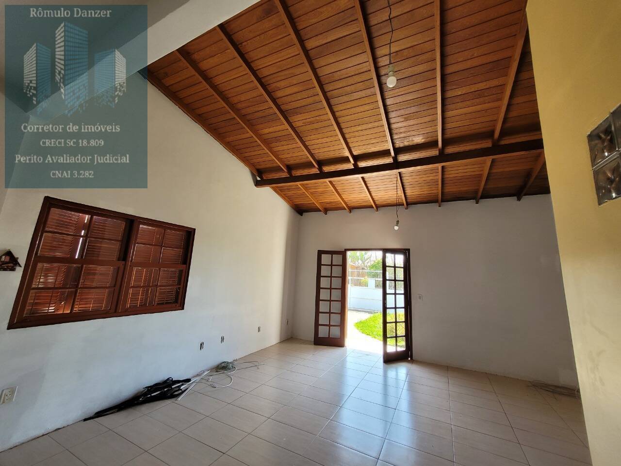 Casa à venda com 3 quartos, 120m² - Foto 17