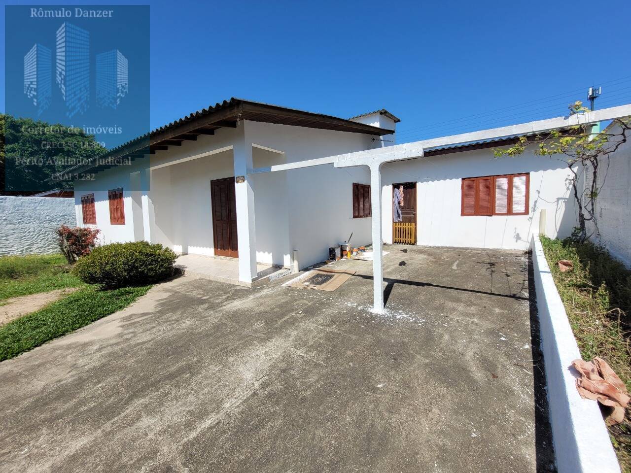 Casa à venda com 3 quartos, 120m² - Foto 2