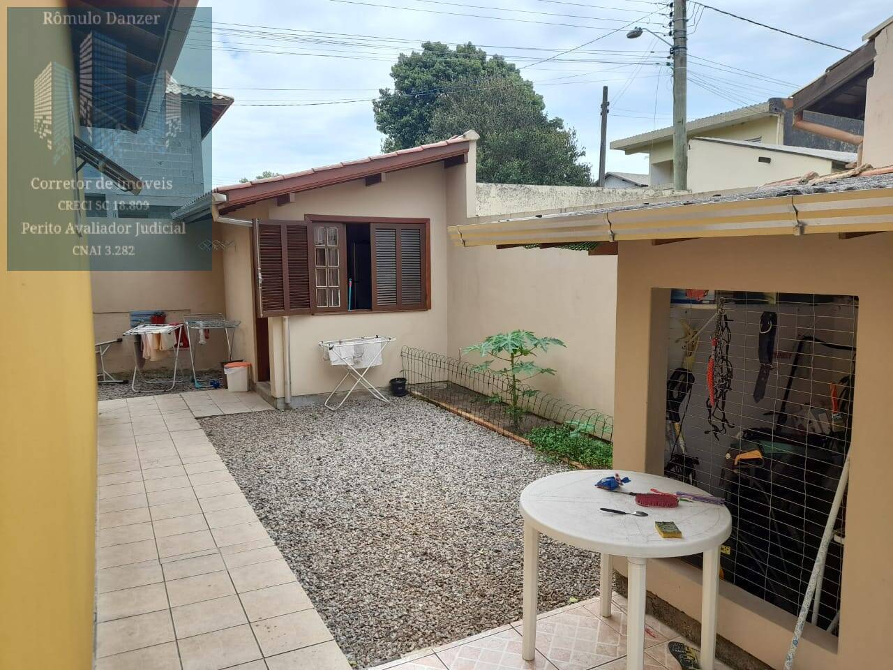 Casa à venda com 3 quartos, 106m² - Foto 25