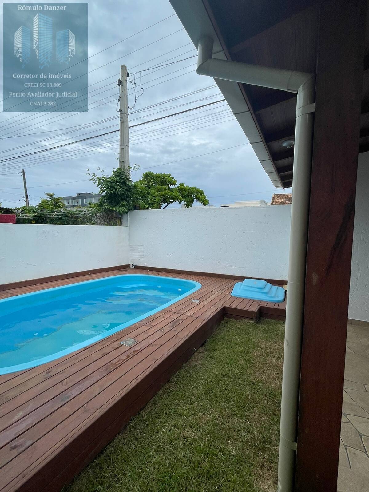 Casa à venda com 3 quartos, 90m² - Foto 5