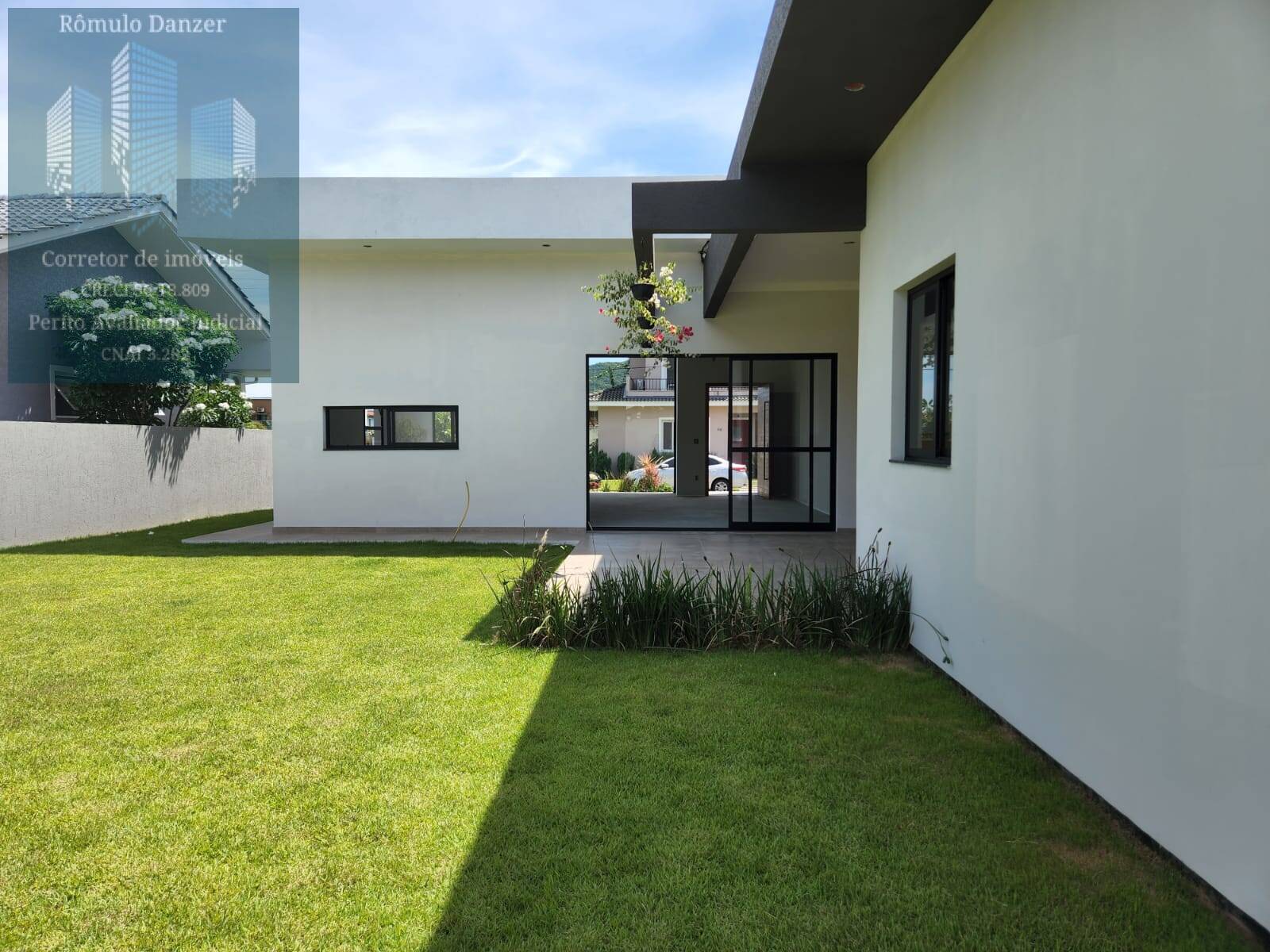 Casa à venda com 3 quartos, 205m² - Foto 15